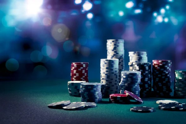 biganslot Rongbachkim tables with clear round choices